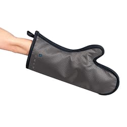 X-ray protective mittens