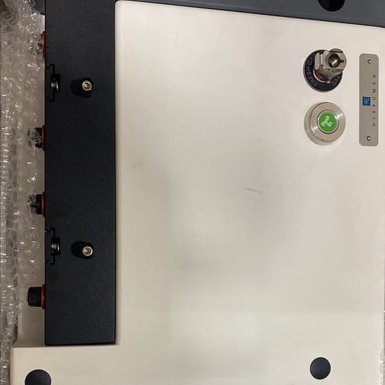 Wall-mount Moduflex Optimax Veterinary Anesthesia Machine - Scratches