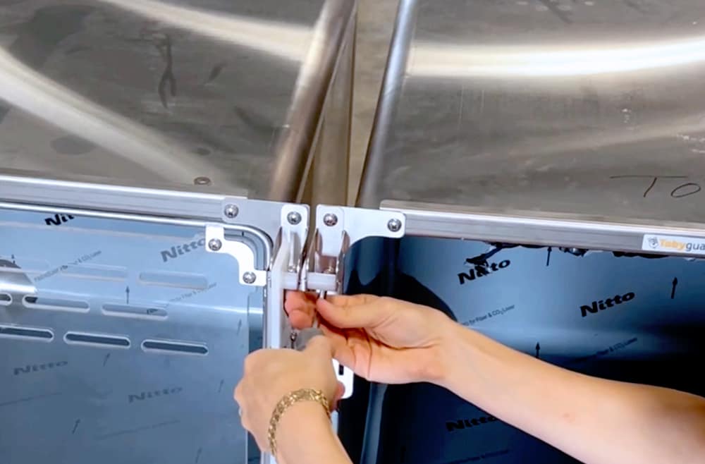 Step 4 - Changing-Door